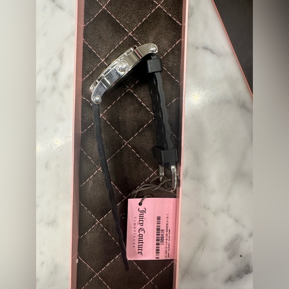2005 JUICY COUTURE Glamor Watch with Black Rubber Strap & Swarovski Crystals - Picture 6 of 15